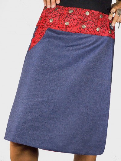 jupe longue en jean bleue femme ronde enceinte ajustable avec poche ceinture rouge imprimé fleurs