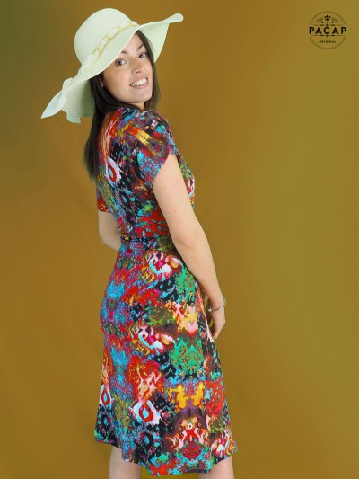 robe tie and dye, robe moulante, taille elastique cintrée, robe taille unique, manche courte été, cache coeur, robe de plage