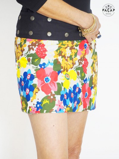 jupe courte à fleurs multicolore, jupe patineuse motif floral, jupe tennis, mini jupe tropical, surjupe, jupe colorée