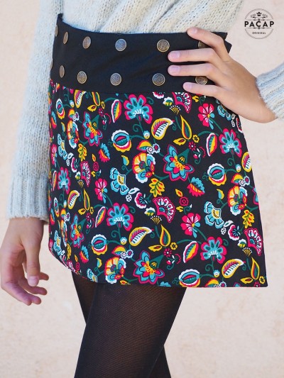 jupe noire pour fille a fleurs multicolore, jupe boho enfant, jupe à bouton pour fille, jupe courte, jupe fendue