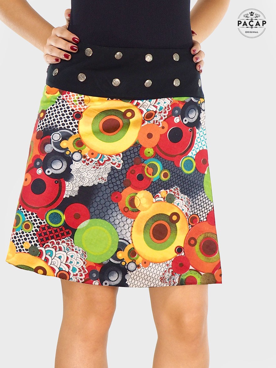 jupe été femme multicolore, jupe ethnique coton motif psychédélique, jupe portefeuille boutonnée, jupe fendue