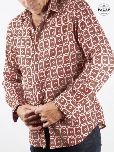 chemise ethnique marron manches longues bouton pression homme