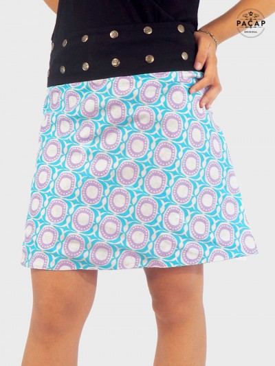 jupe portefeuille blanche imprimé géometrique bleu hauteur genoux ceinture boutonnée en coton