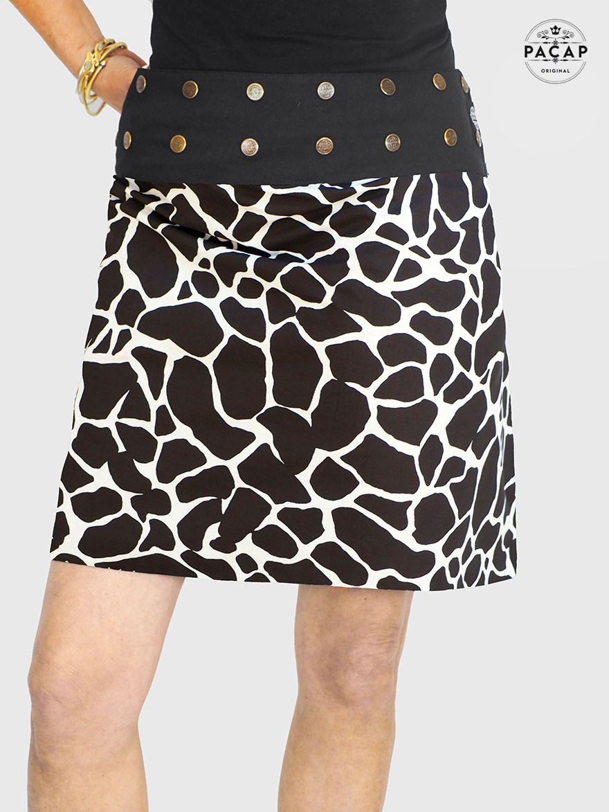 jupe noire et blanche femme, jupe droite boutonnée jupe tache giraffe, jupe imprimé animal savane