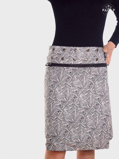 jupe longue droite portefeuille motif rayures noire, jupe blanche rayée, jupe genoux femme, jupe zippée