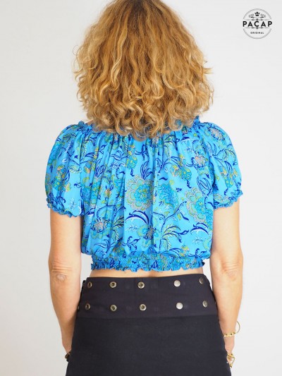 haut femme en soie bleu motif fleurs taille elastique manche courte